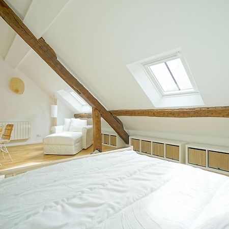 פריז Beautiful Bright Apartment Near The Marais מראה חיצוני תמונה